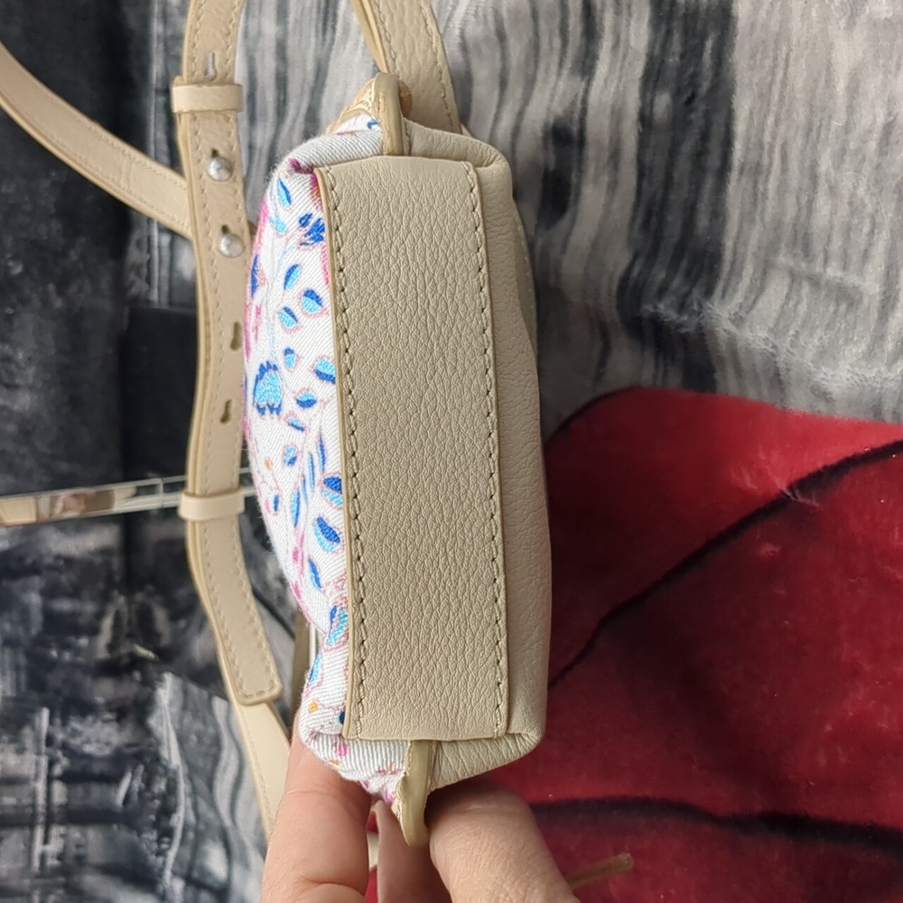 Lucky Brand Floral Embroidered Crossbody Bag - Picture 7 of 9